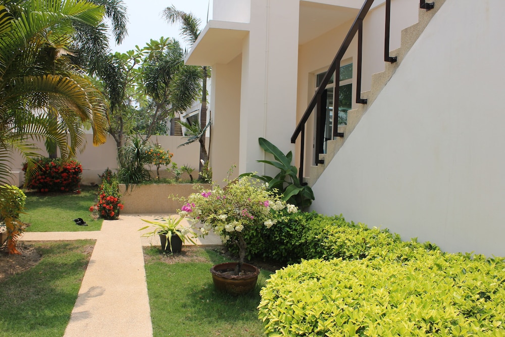 Talay Tara Resort