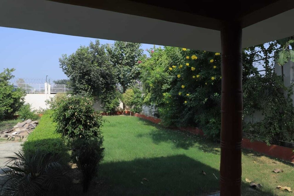 The Taj Mughal Courtyard Homestay