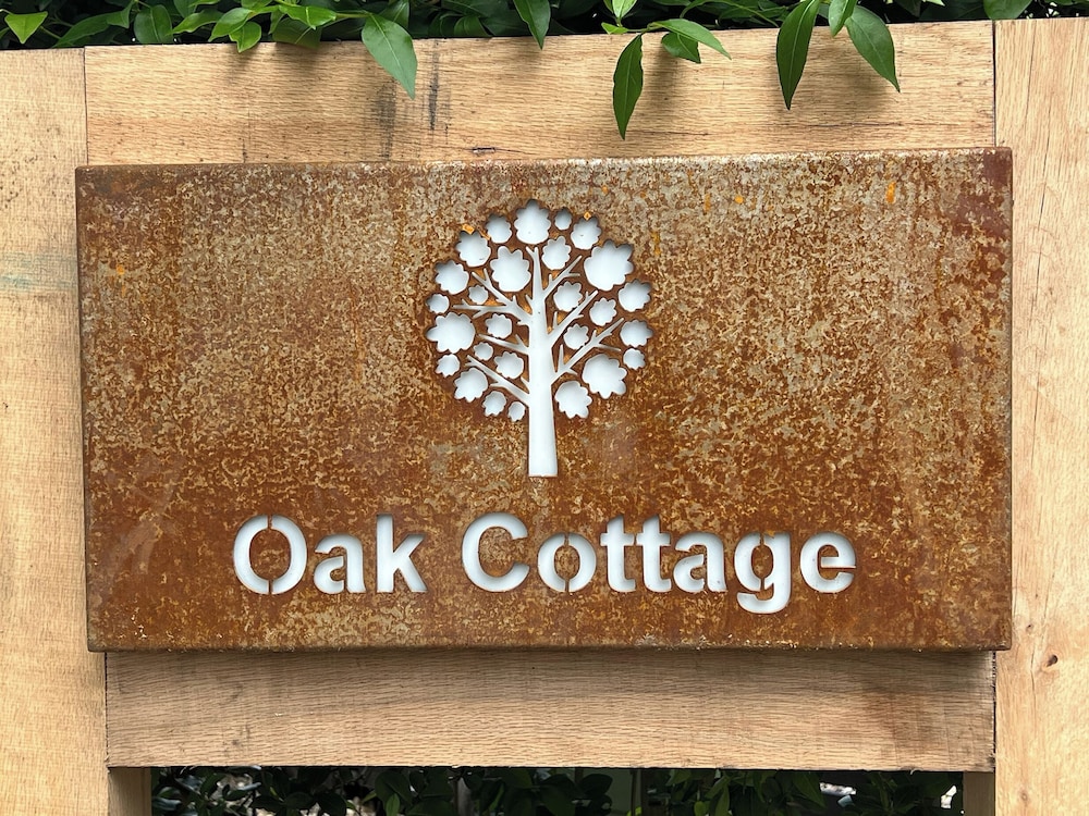 Oak Cottage