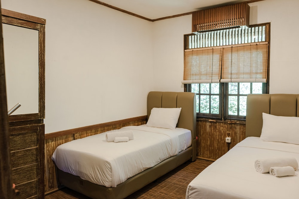 Menjangan Ecolodge