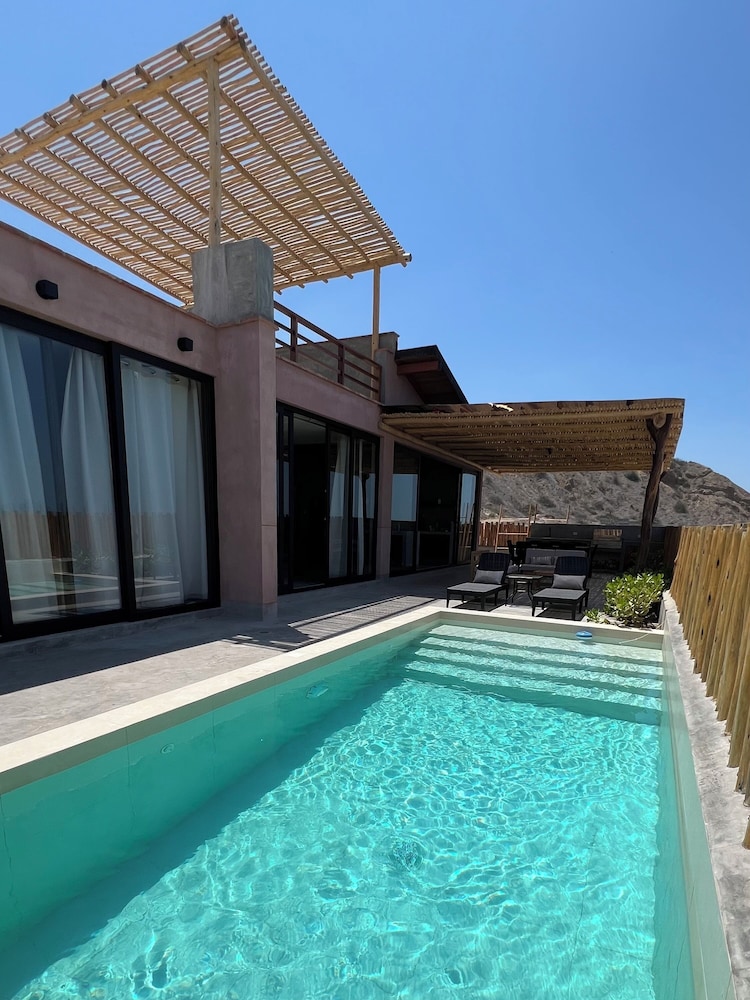 La Morada Punta Sal - Casa de playa frente al mar.