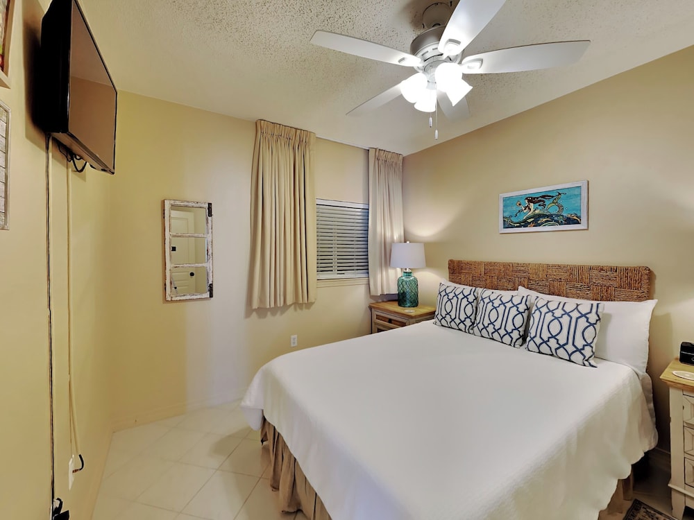 Emerald Isle #1108 by Southern Vacation Rentals
