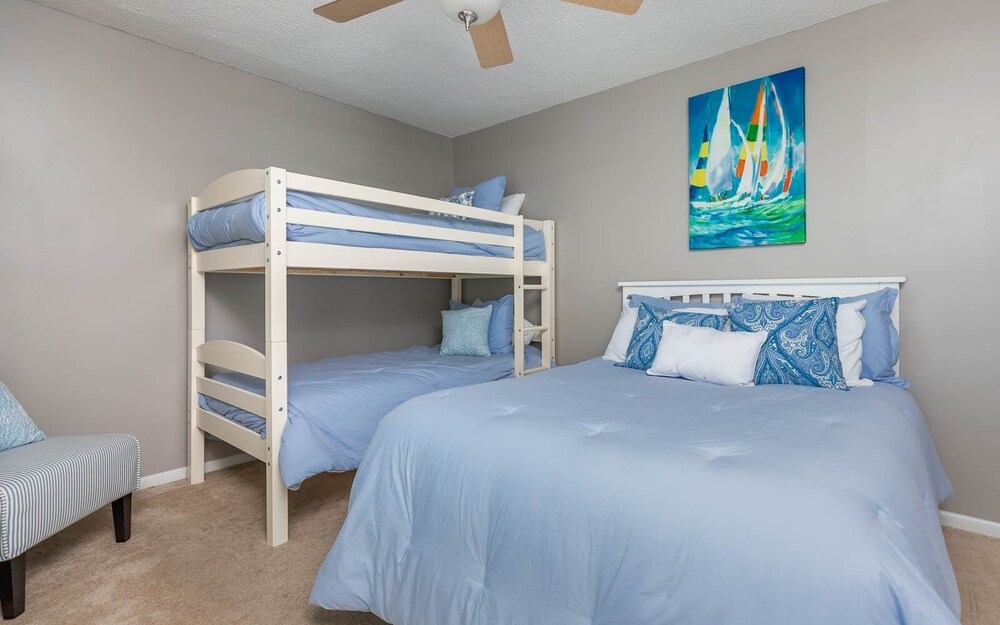 Island Winds West 670 3 Bedroom Condo