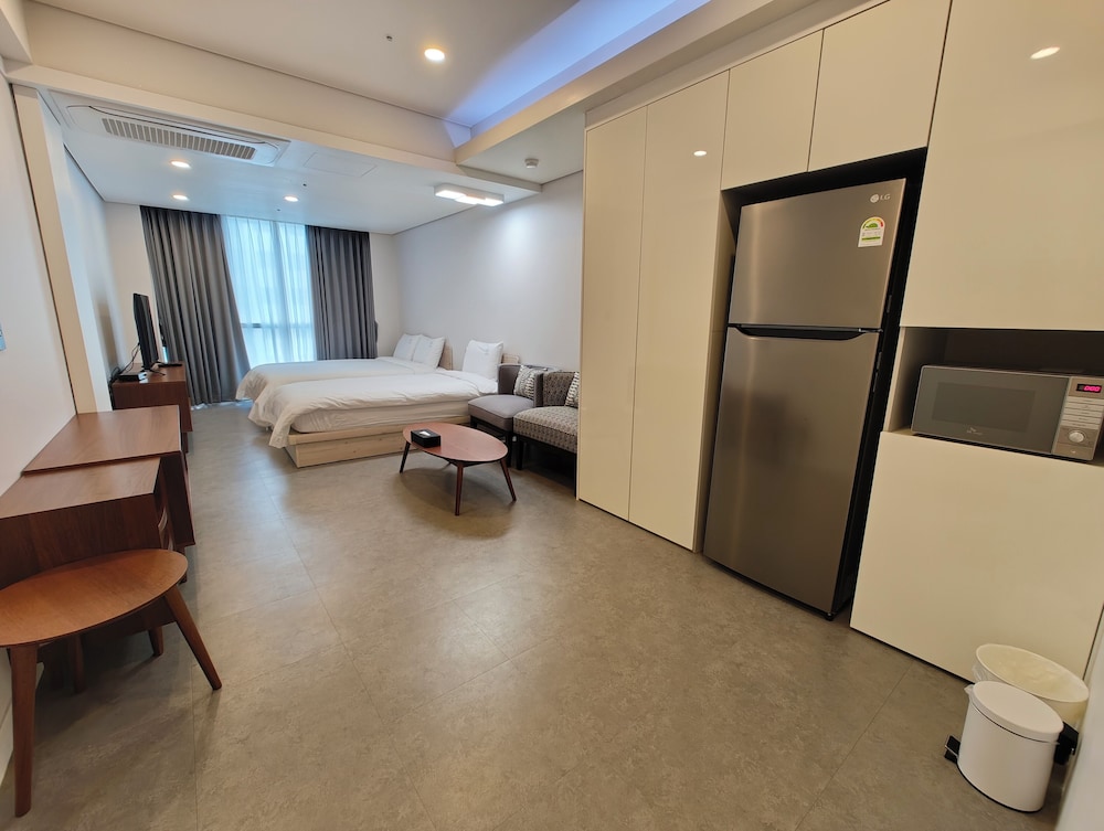 W Residence Hotel Centum City 21