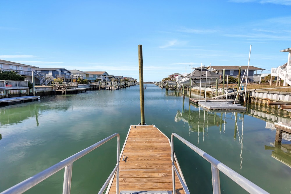 The Last Dollar Cottage by Topsail Realty