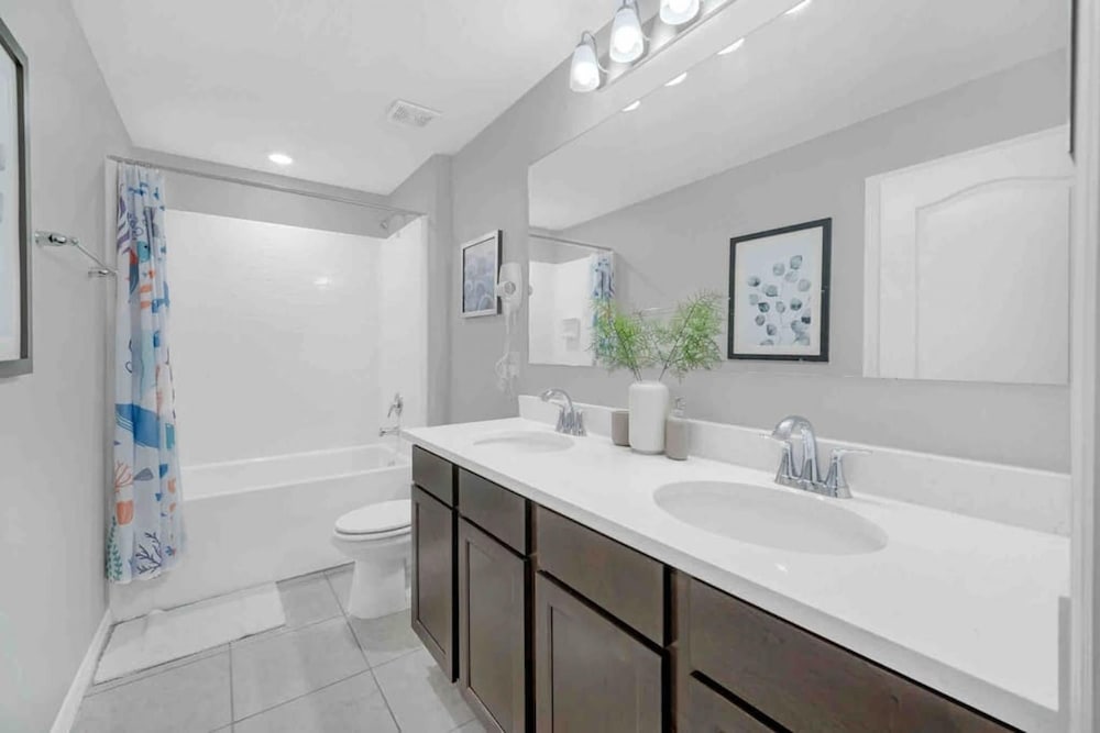 Super Boho Chic Stylish Blend Near Disney