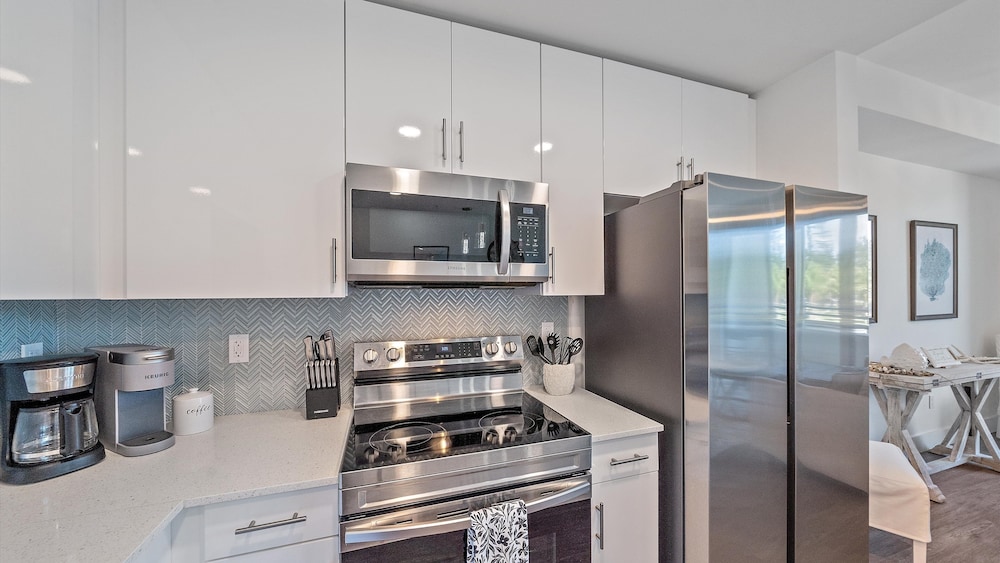 Sunsets At The Strand 1 Bedroom Condo