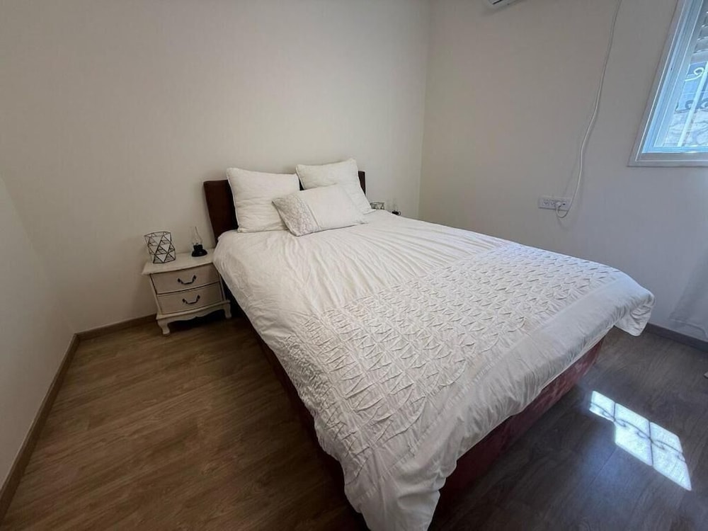 Asaf's house