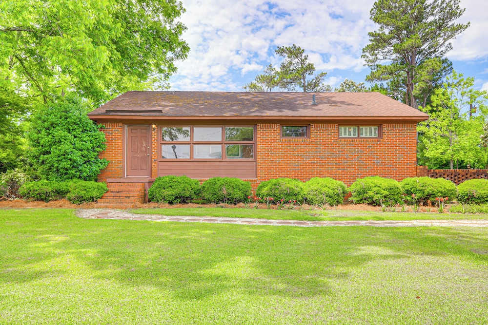 Charming Woodland Home, 12 Mi to Big Lazer Creek! view 3