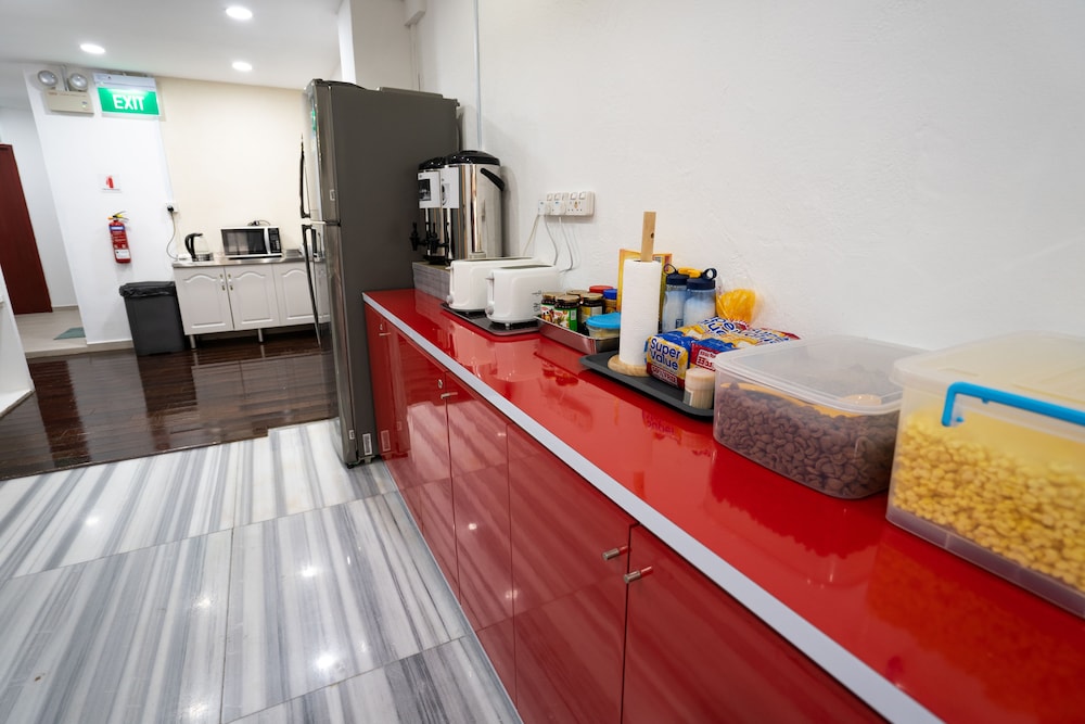 OSS Backpackers Hostel