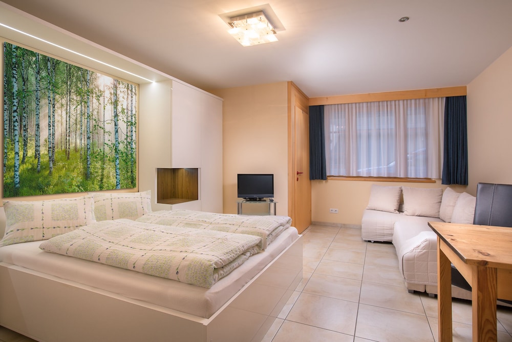 AlpinAppartements Stöckl view 3