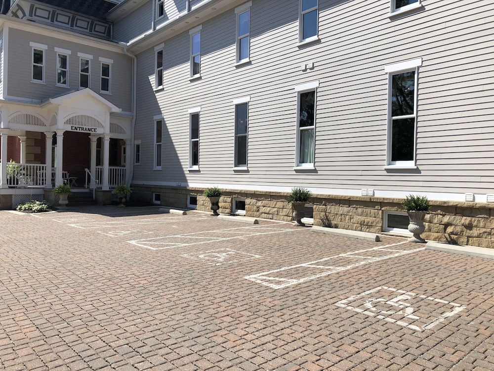 Steele Mansion