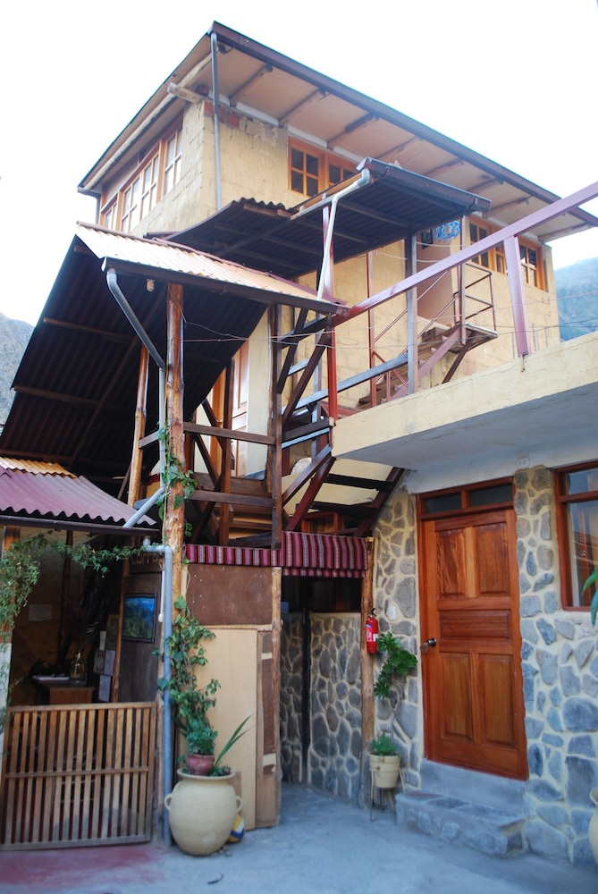 Kiswar Lodge