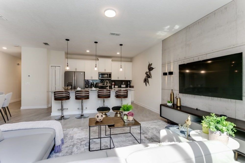 Rent a Luxury Townhome on Storey Lake Resort, Minutes From Disney, Orlando Townhome 3224 - Image 4
