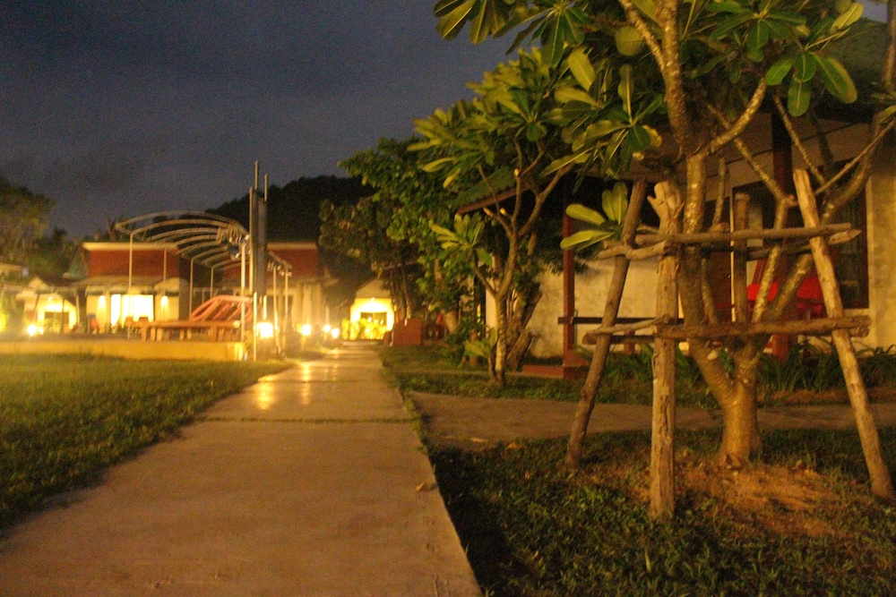 Golden Bay Cottage
