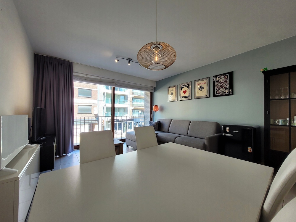 Central Apartment Near Sea & Casino
