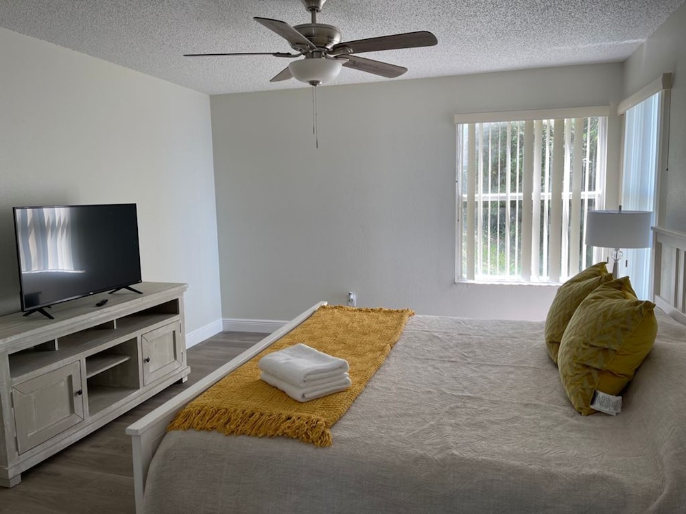 Disney Somerset 3BR Condo Near Theme Parks