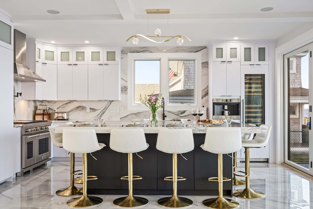 Brand New Home Ocean Views Wolf Appliances