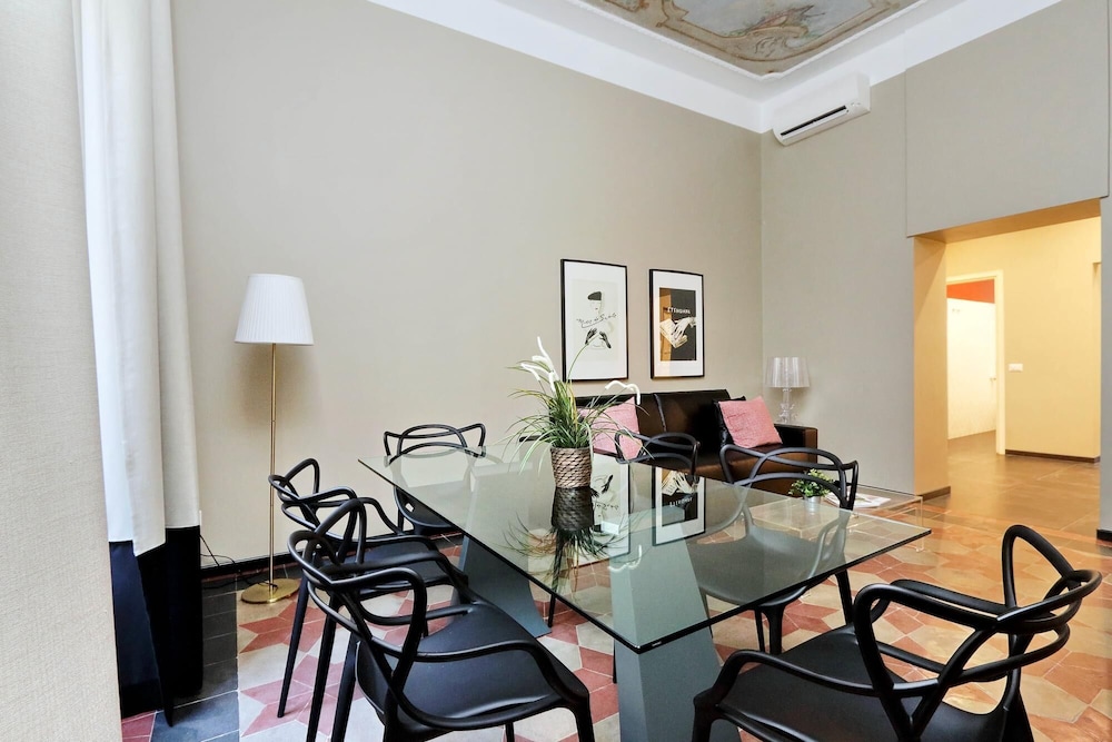 Rm-h501-pale6a1 Monti Apartments - M4