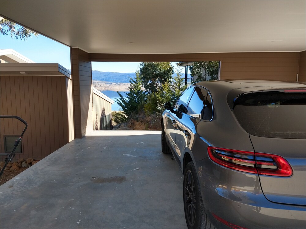 Willow Bay Lodge