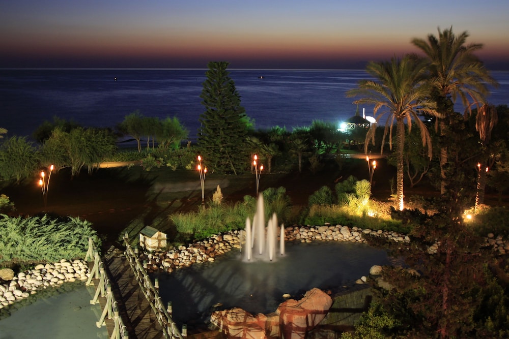 AQI Pegasos Resort