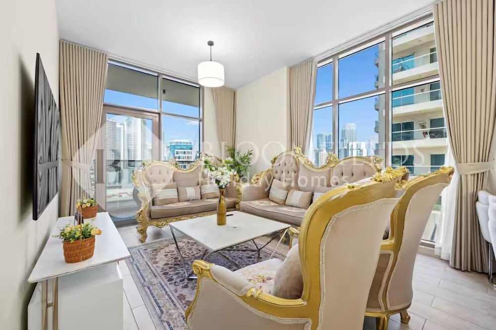 Bloomfields Canal View 2Br Business Bay