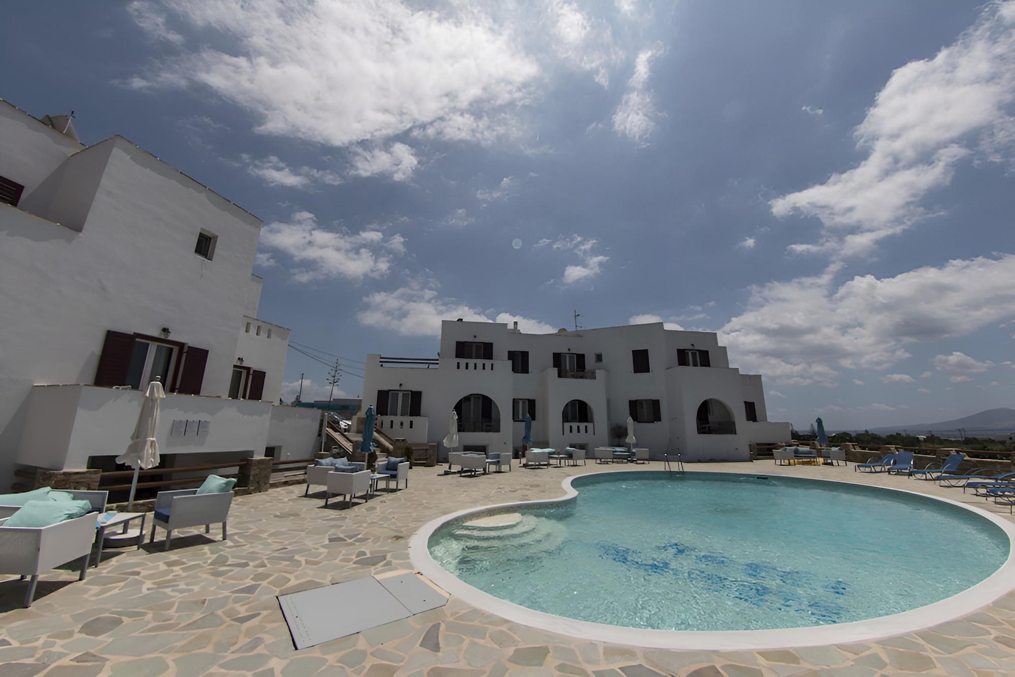 Naxos Mare Studios