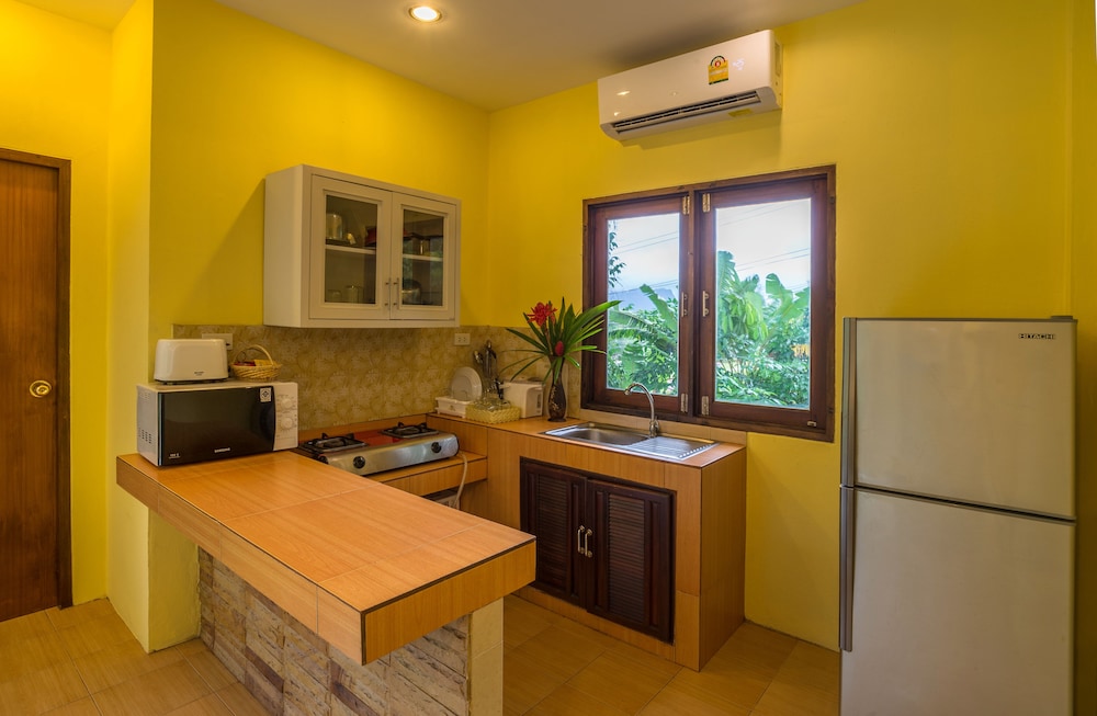 Krabi Green Hill Pool Villas