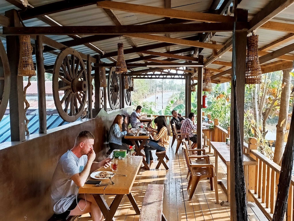 Dream House Guest House & Restaurant
