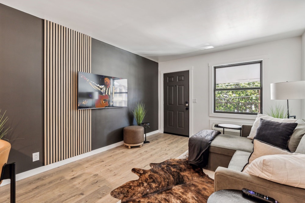 Lyric Loft - Music Row - 4 Mins to Broadway