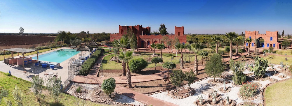 Riad Beloiseau