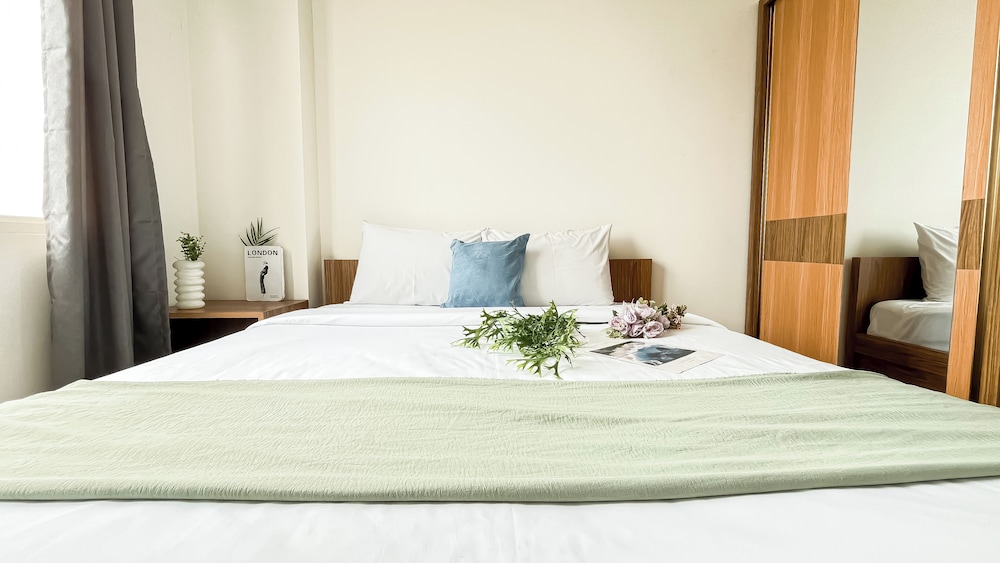 Minimalist Scandinavian Touch 2Br Apartment At Podomoro Golf View