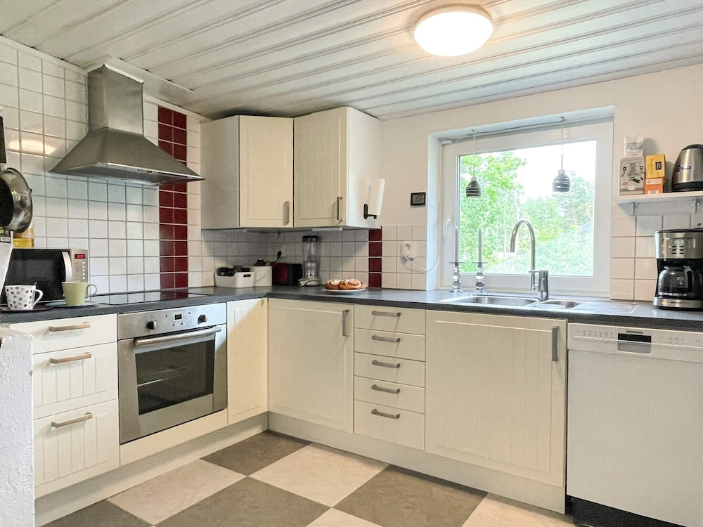 6 Person Holiday Home in Gamleby
