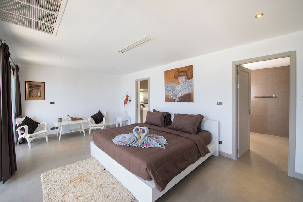 Beachfront Pool Villa Seaview V231