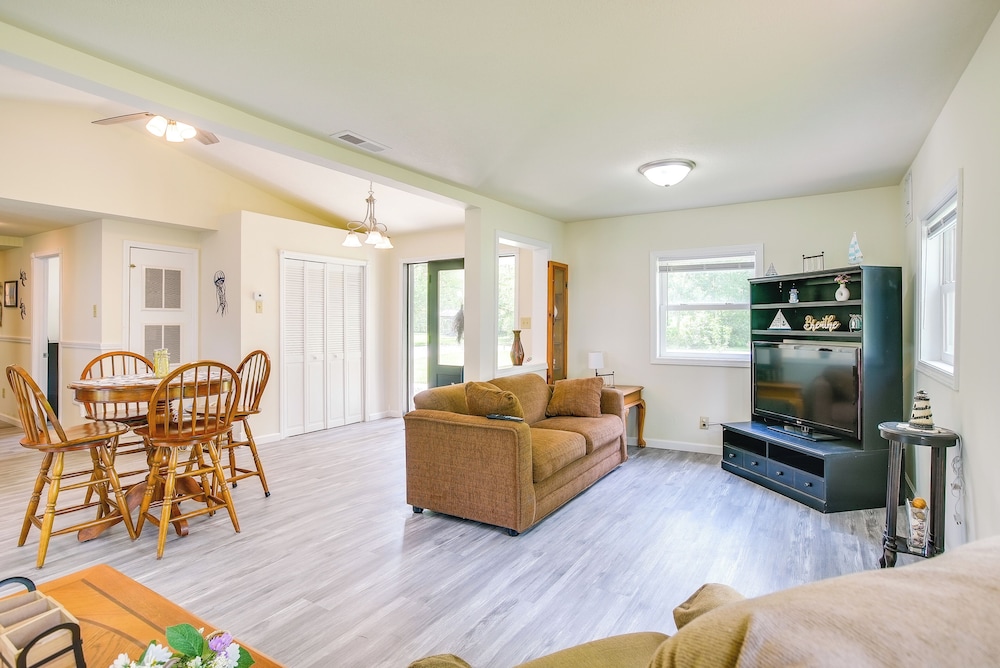 Grand Lake Getaway w/ Boat Dock in St Marys!