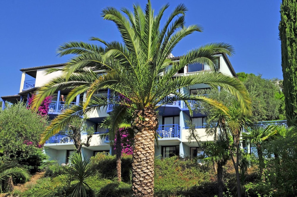 Aec Village Vacances - Les Cèdres