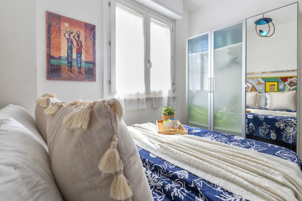 Sardinia Re - Valery s Flat en Alghero — hotel room