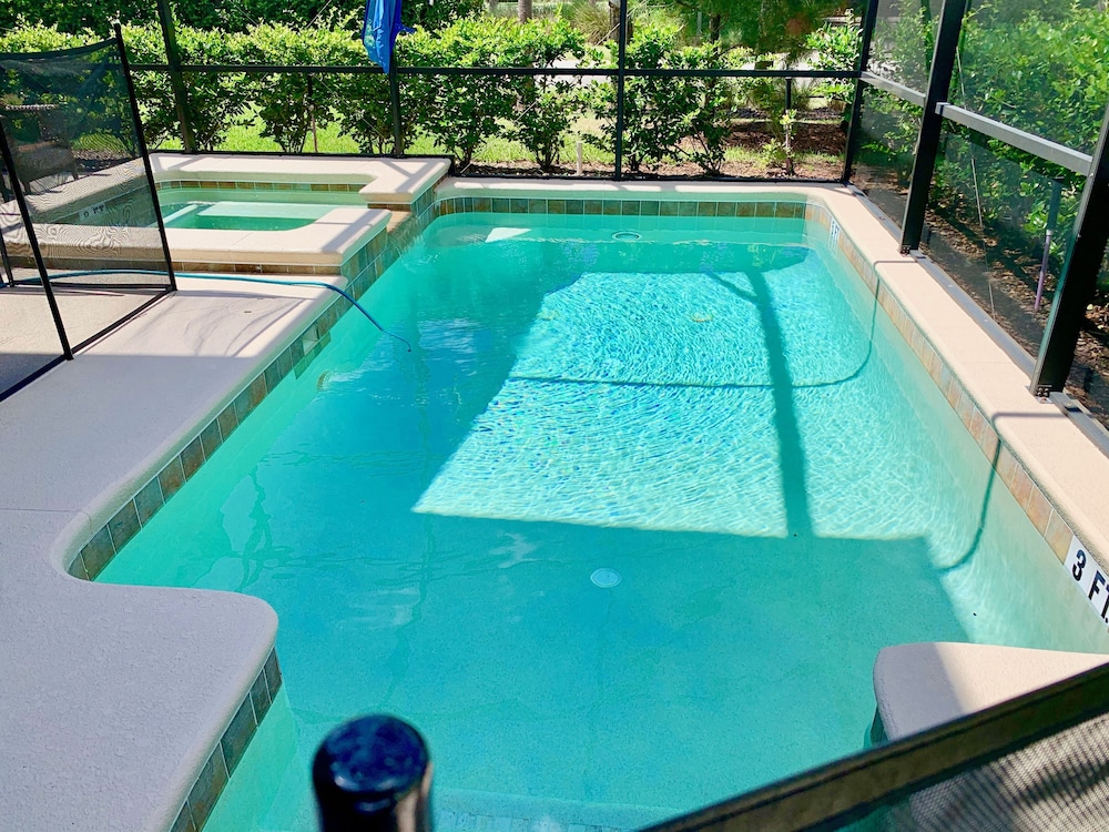 Luxury 5Bd w/ Jacuzzi & Pool Near Disney @ 5528 - Image 5