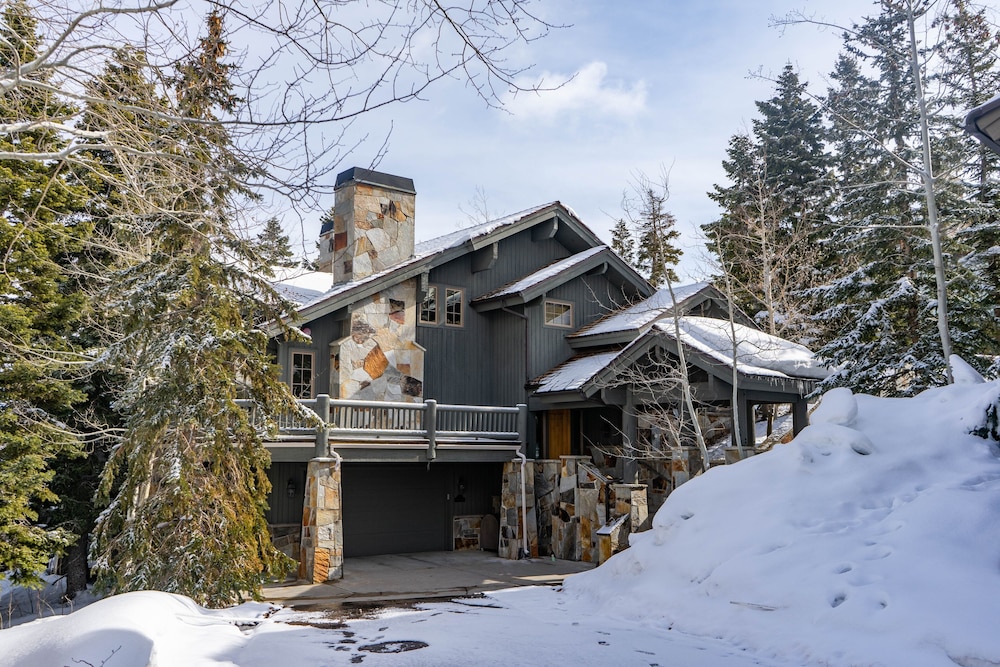 Bellemont Home at Deer Valley Resort - 6 Bedroom Home with Hot Tub #8 6 Home