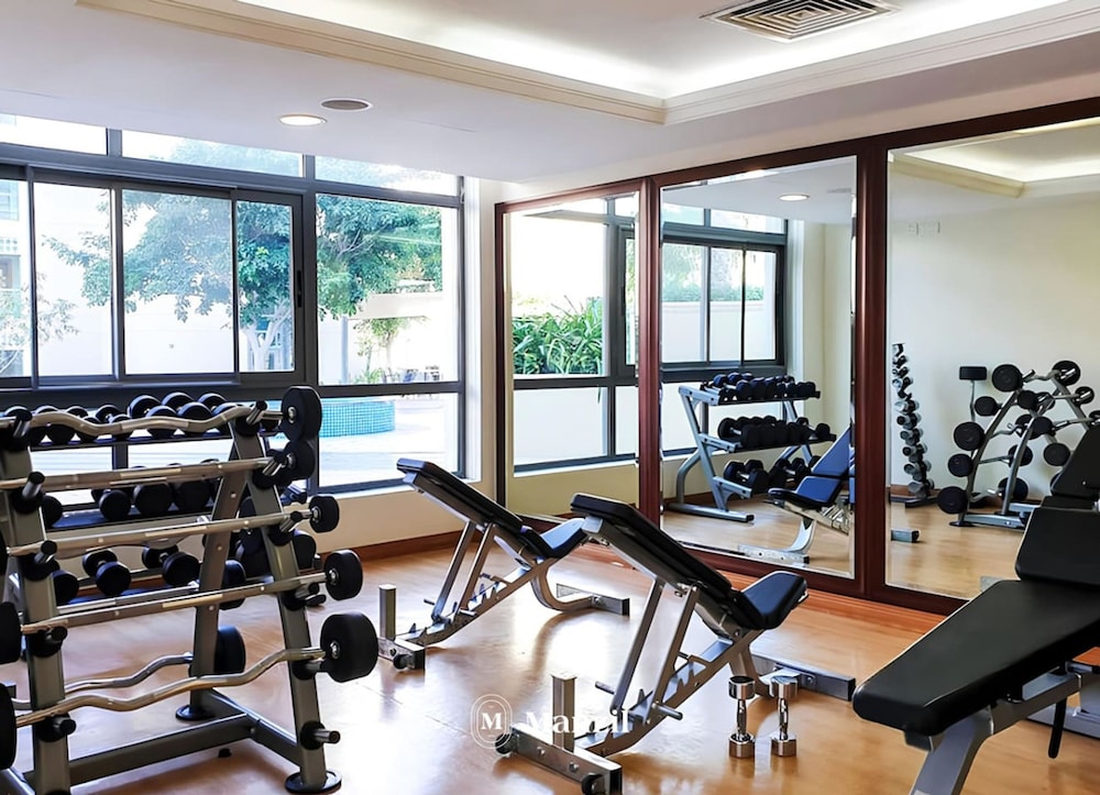 Canal View Studio Near Marina Palm Jumeirah