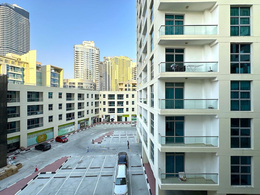 Ultra Luxury Flat Fully Upgrade &Balcony