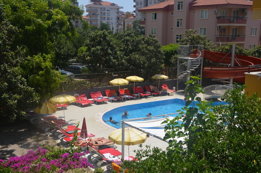 Rose Garden Apart Hotel - Image 45