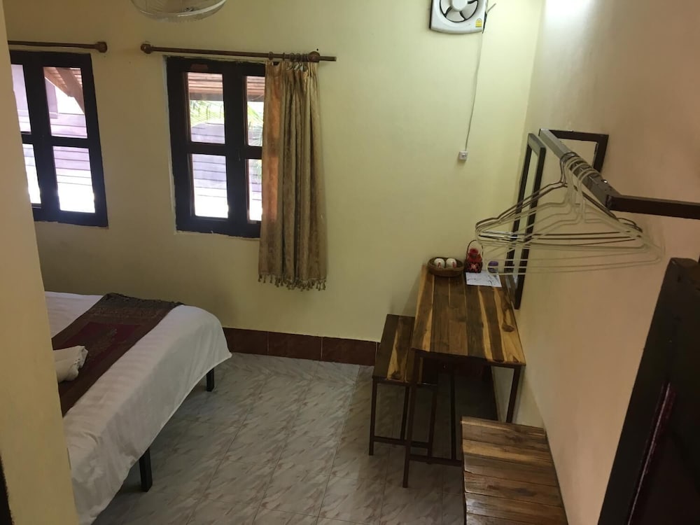 Manotemple house view 4