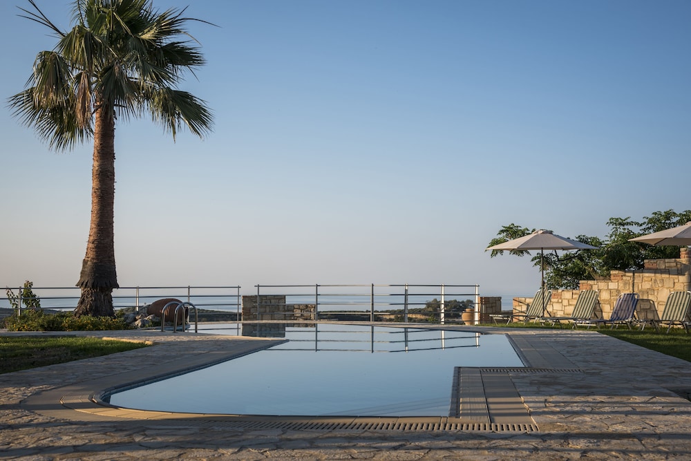 Athina Luxury Villas