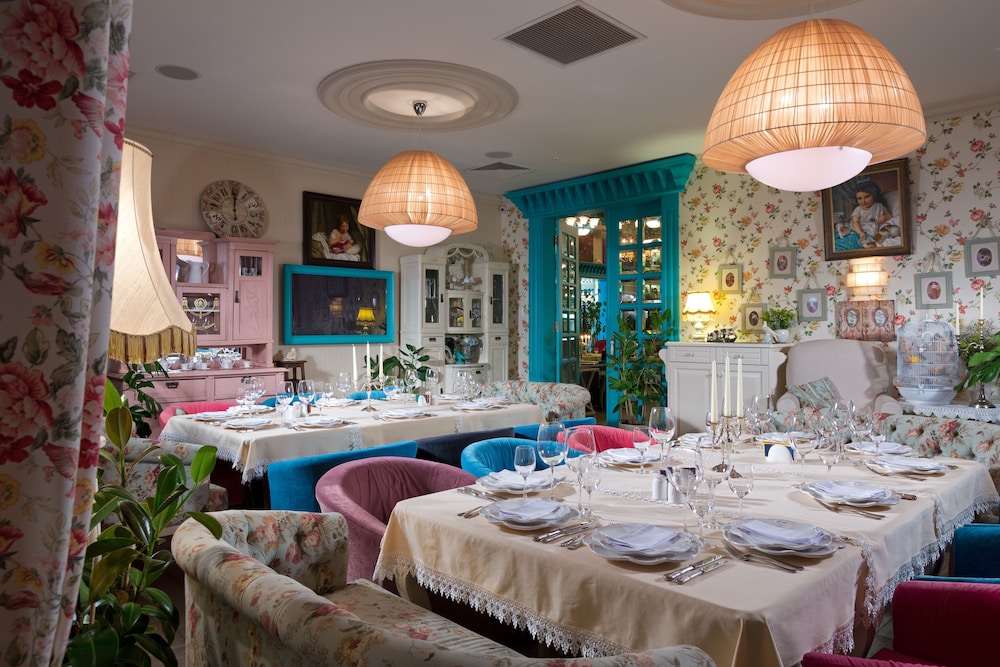 Nasha Dacha Country Estate