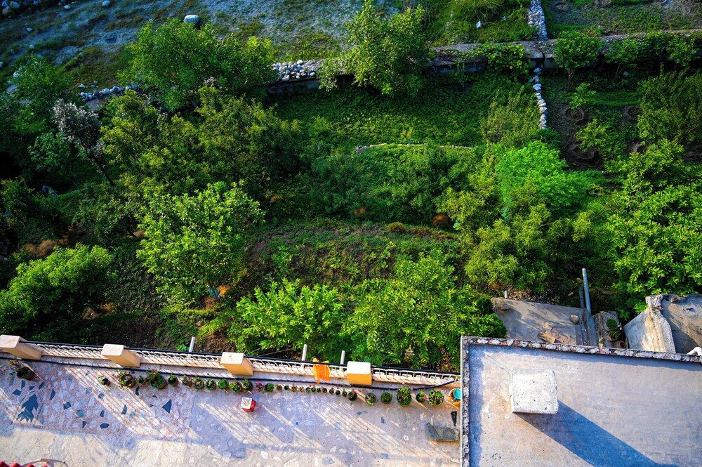 Shivlinga Villa