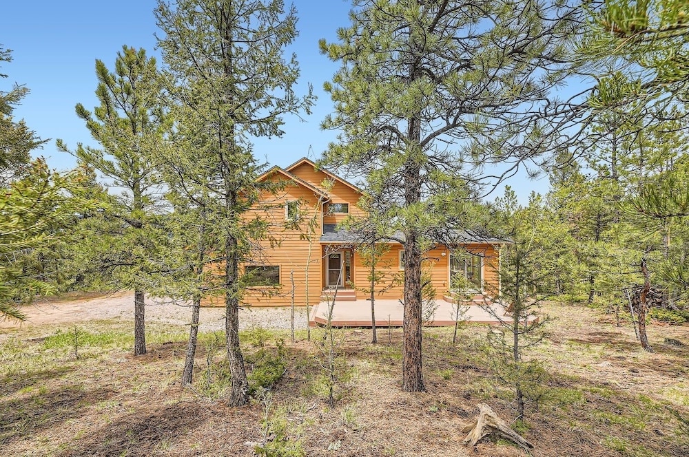 Pine Cabin 3 Bedroom Home