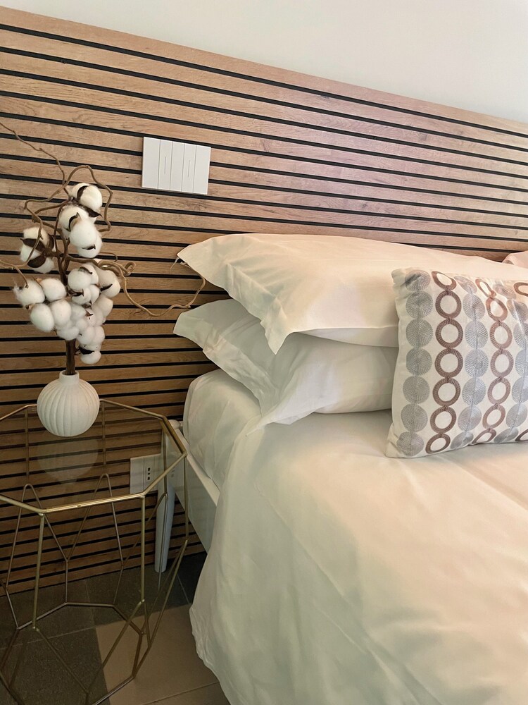 YOUnique Boutique Rooms