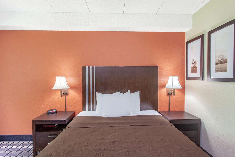 AmericInn by Wyndham Cloquet