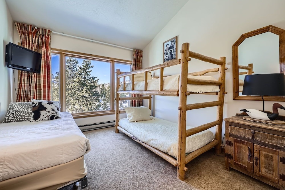 2017 Lodgepole 3 Bedroom Condo